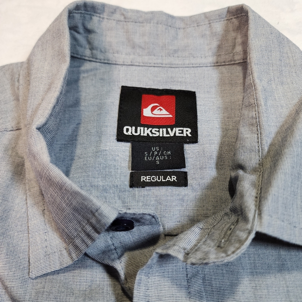 Quiksilver Gray Button Down Shirt Short Sleeve Casual Size Small - Picture 6 of 11